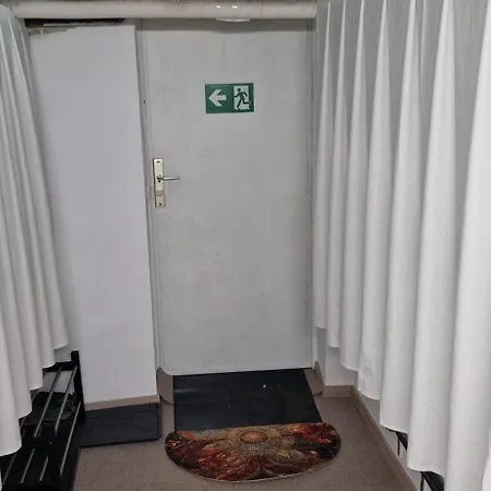 Kreuzberg Zentral - 7 Betten Bis 11 Personen - Genial Fuer Grosse Gruppen *