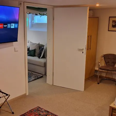 Kreuzberg Zentral - 7 Betten Bis 11 Personen - Genial Fuer Grosse Gruppen Apartment *