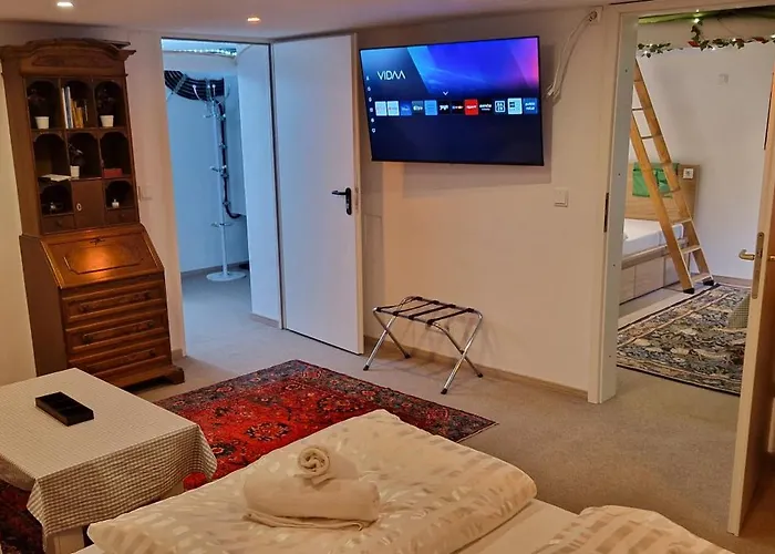 Kreuzberg Zentral - 7 Betten Bis 11 Personen - Genial Fuer Grosse Gruppen