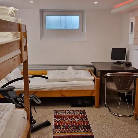 Kreuzberg Zentral - 7 Betten Bis 11 Personen - Genial Fuer Grosse Gruppen Διαμέρισμα *